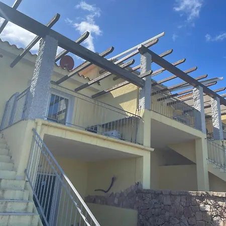 Isola Rossa Vista Mozzafiato Sul Mare *